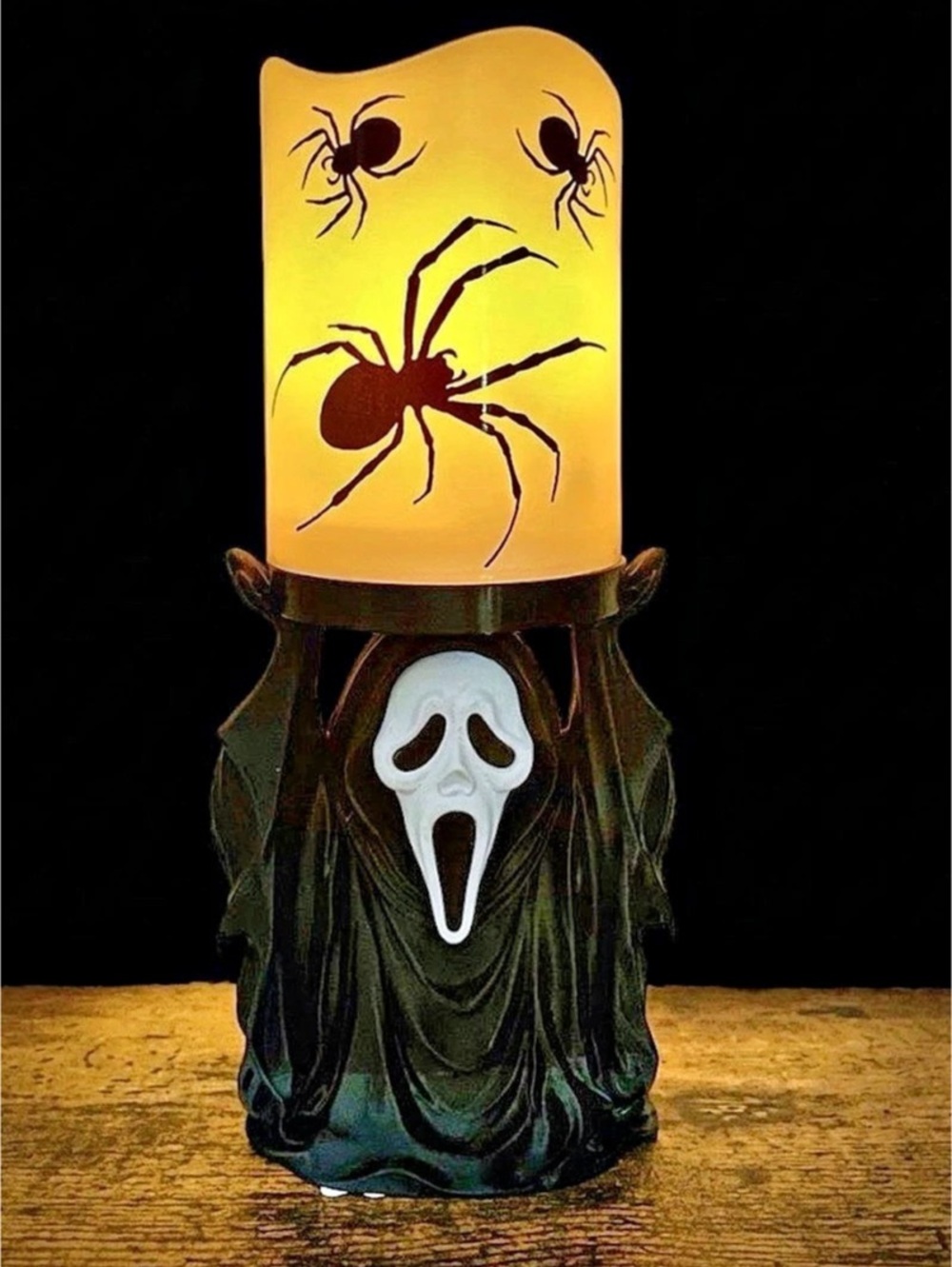 Ghost Halloween candle holder scream